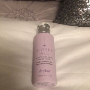 HOLD FOR BRITNEY Drybar Blonde Brightening cream